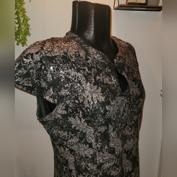 Champagne Black and Silver Short Sleeve Top L - Picture 5 of 7